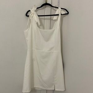 WHITE LULUS DRESS!! SUPER CUTE FOR GRADUATION!! NWT!!SOLD OUT ONLINE!!!